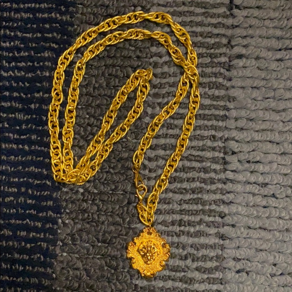 24 inch Lion chain necklace / belt vintage gold